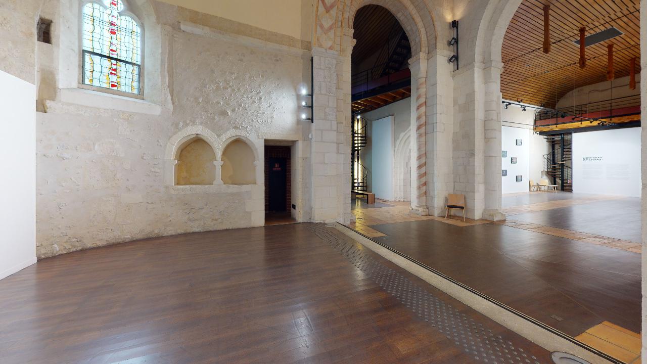 Mérignac-photo-expo-vieille-église-