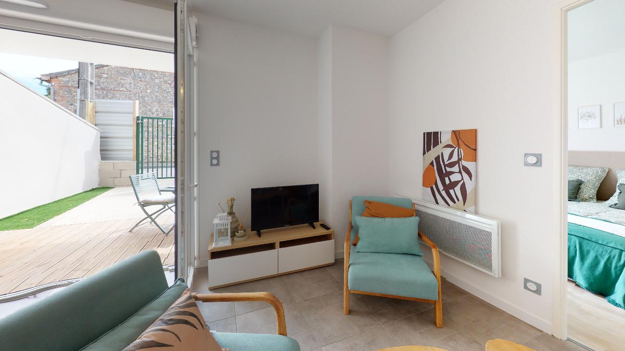 Residence-SERENLY-Violette-et-Parme-Living-Room